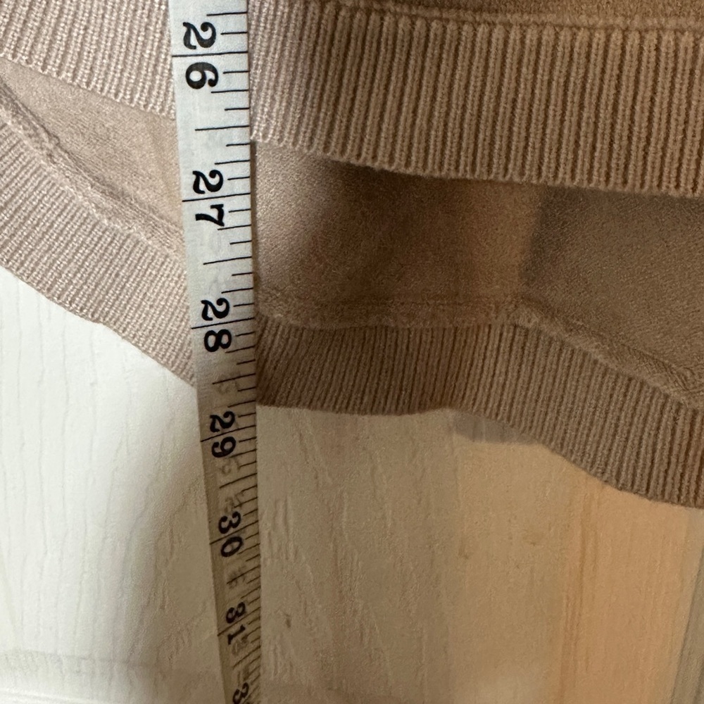 NWT - Wanna B Tunic High Low Sweater in a Blush Pink. - Picture 7 of 7